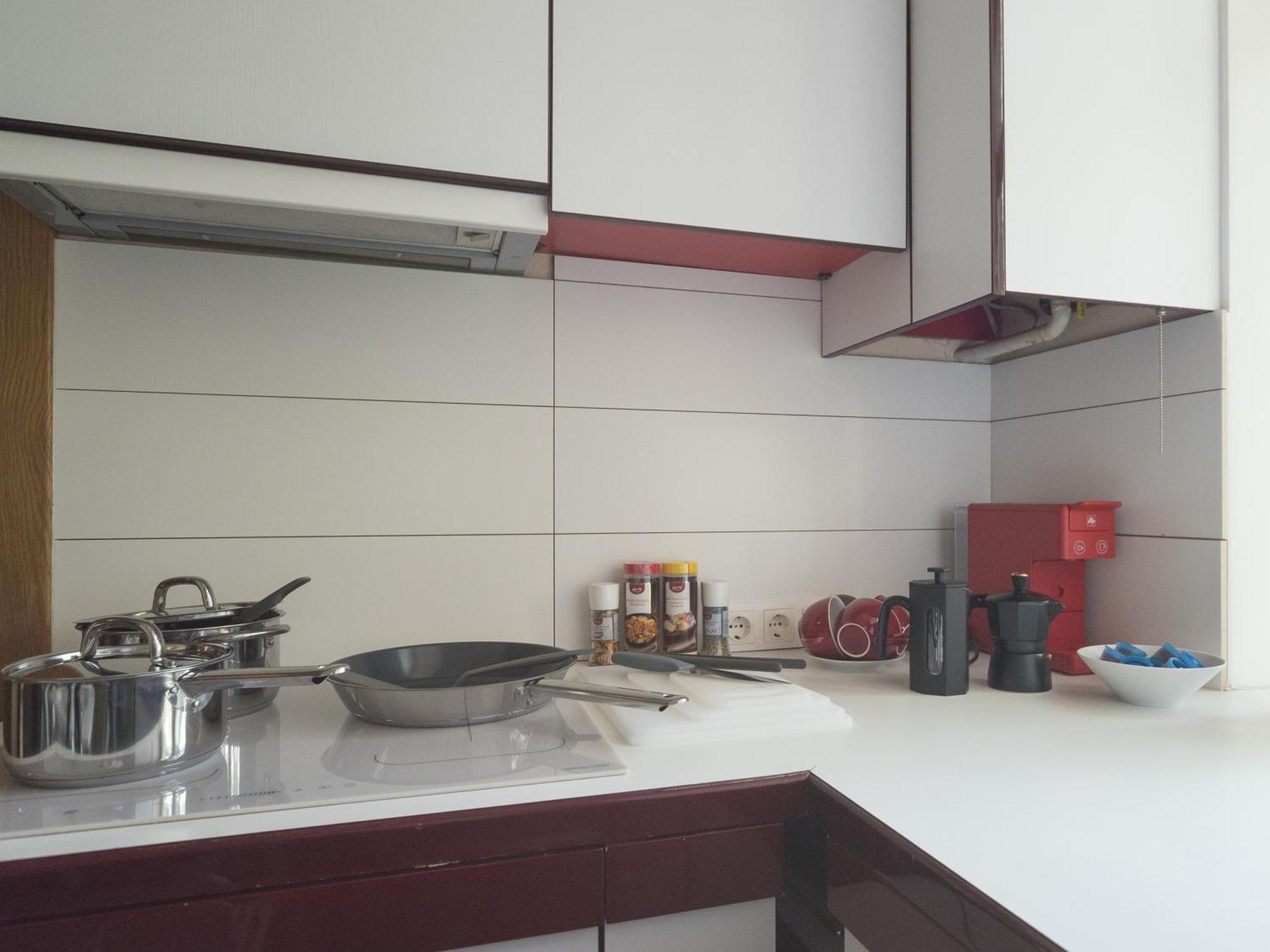 Midcentury Modern, Quiet, 40M Studio With Bath Riga Luaran gambar